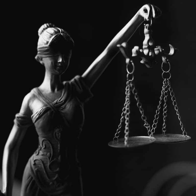 Péremption et procédure sans représentation obligatoire